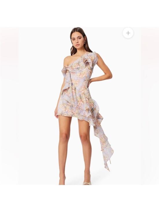 Elliatt Dresses & Skirts - elliatt sahara purple floral one shoulder ruffle asymmetrical mini dress size XL